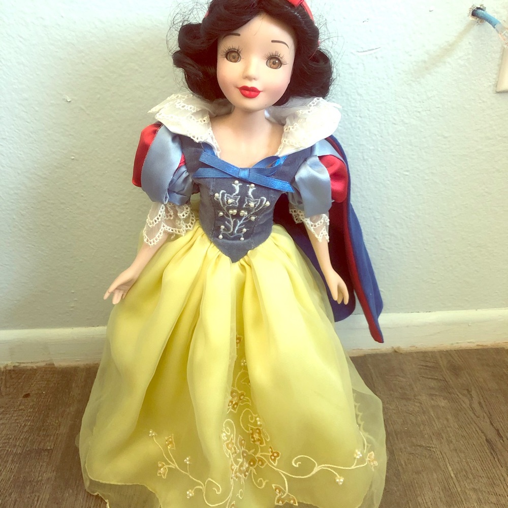 Porcelain Snow White doll